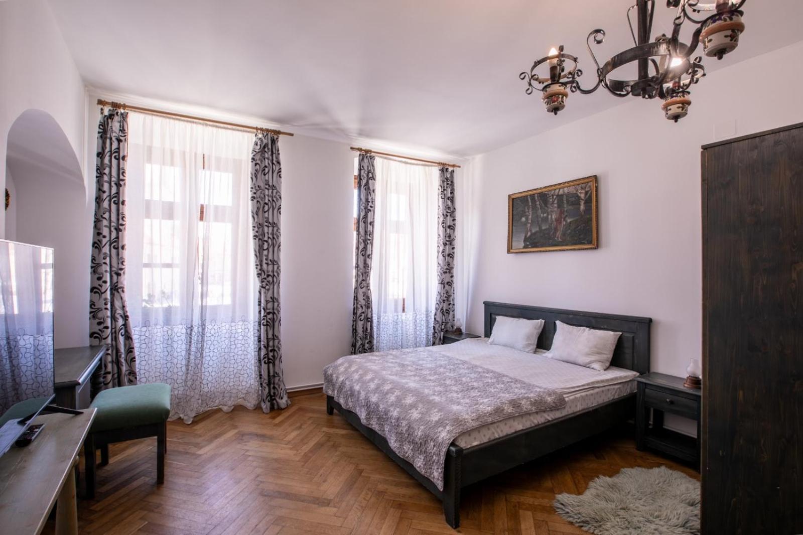4 Piata Sfatului Affittacamere Braşov