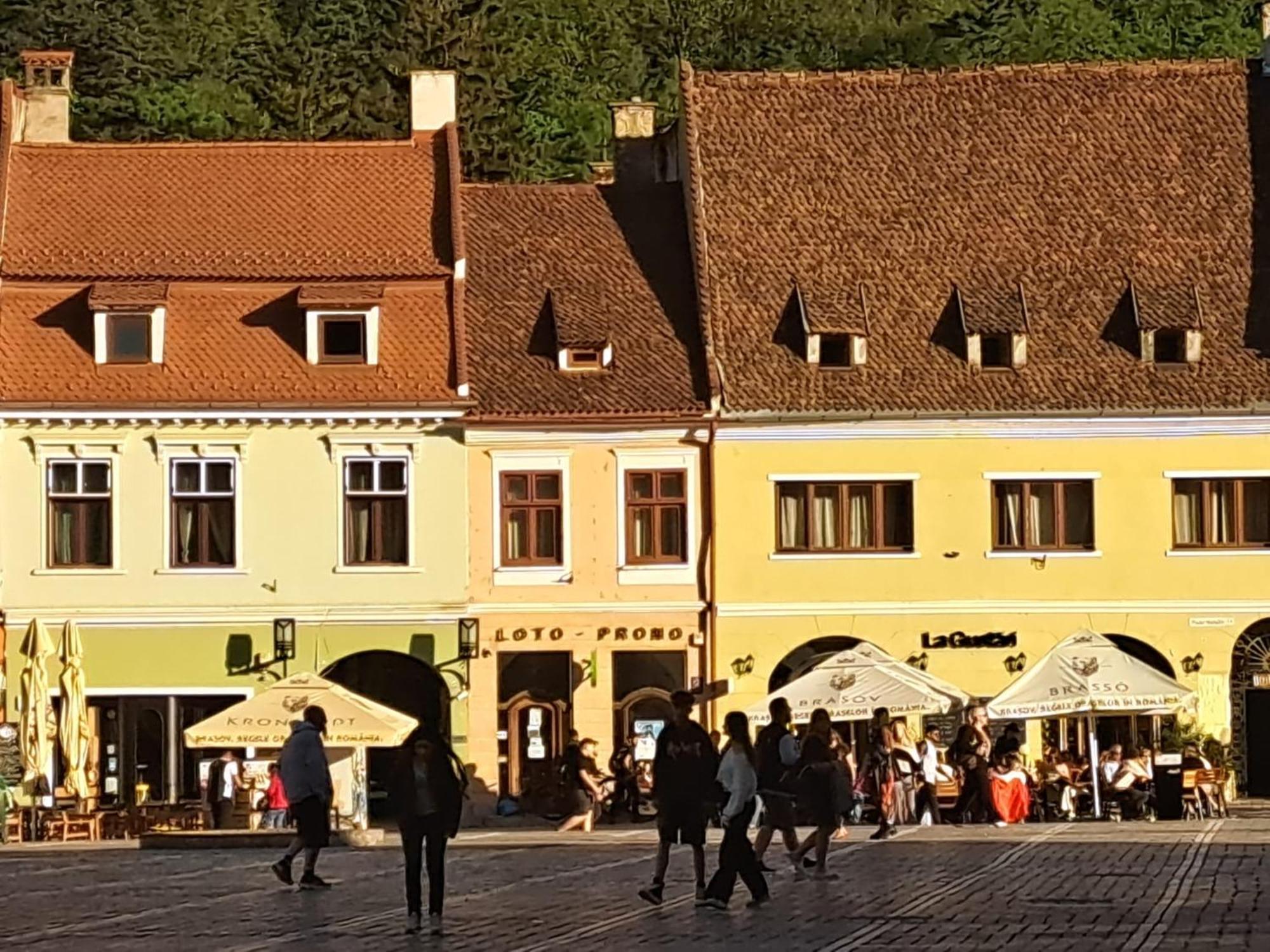 4 Piata Sfatului