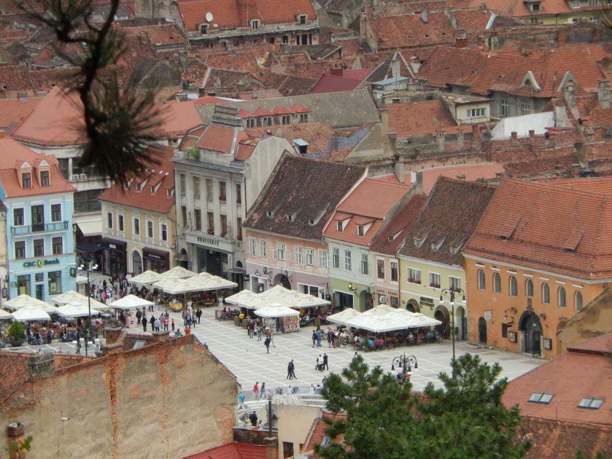4 Piata Sfatului 3* Braşov